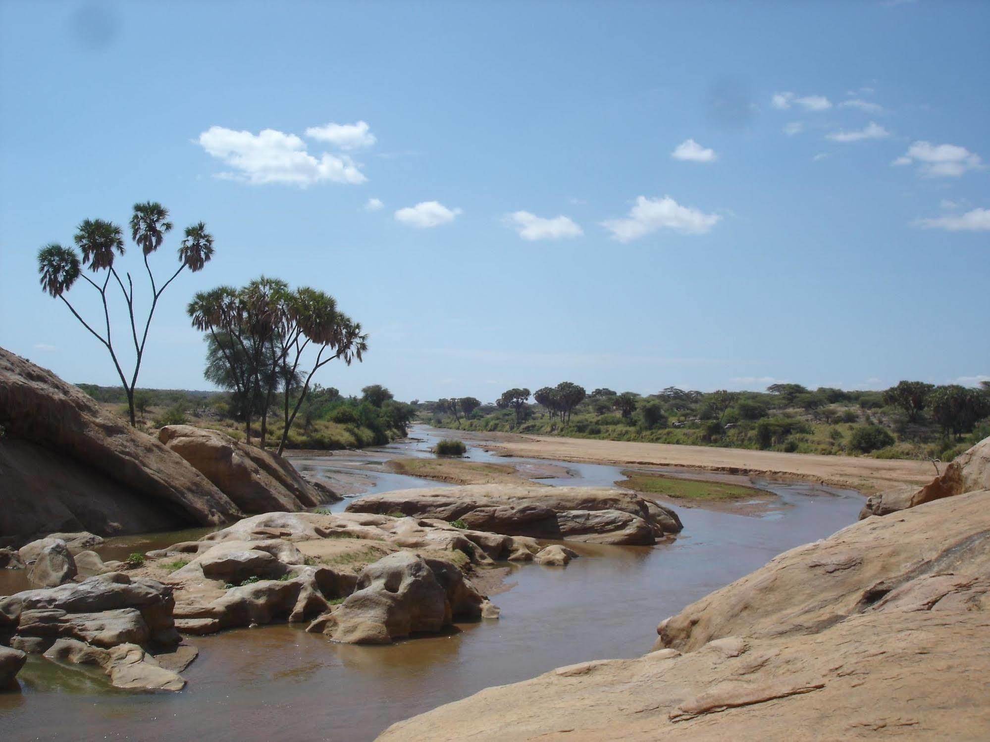 Sarova Shaba Game Lodge Archers Post Exteriör bild