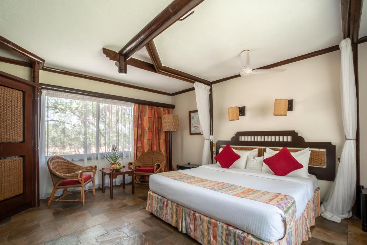 Sarova Shaba Game Lodge Archers Post Exteriör bild