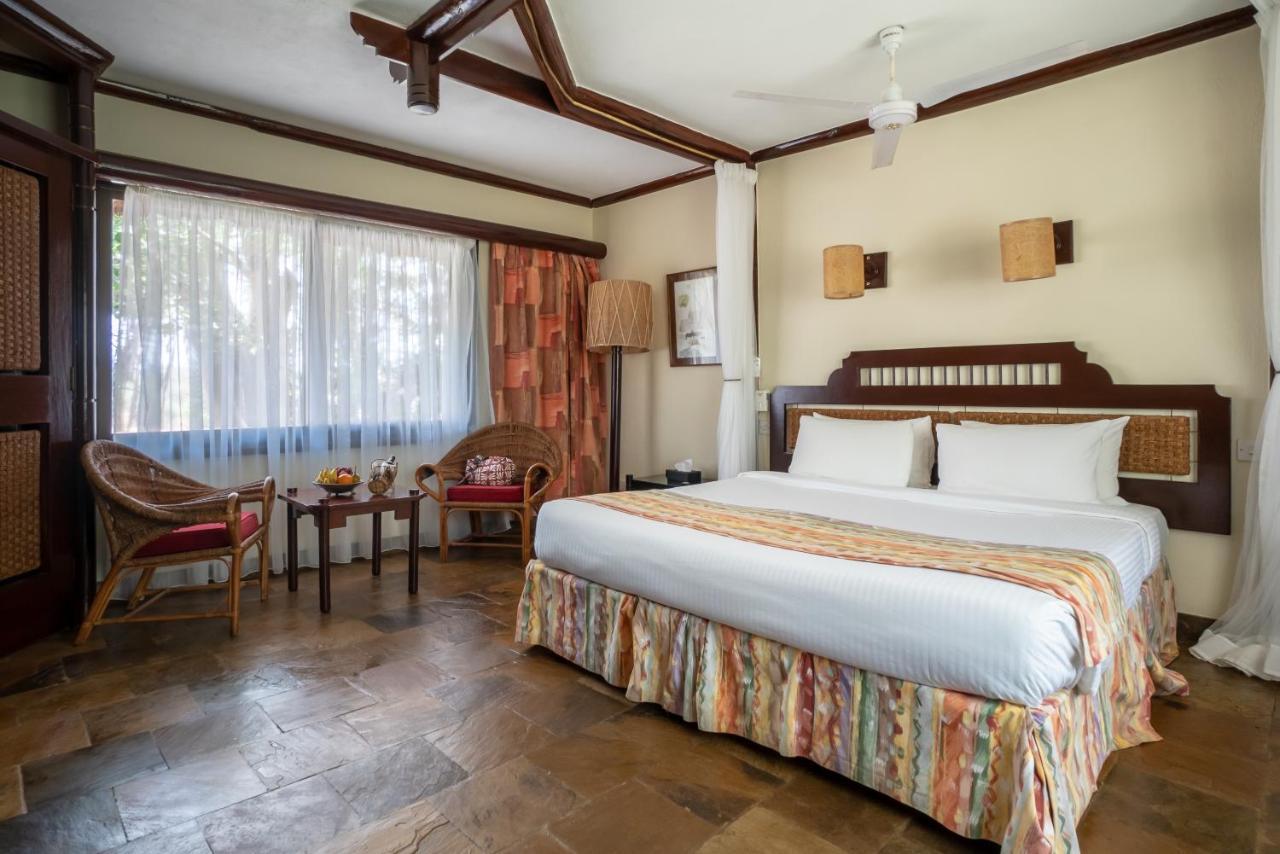 Sarova Shaba Game Lodge Archers Post Exteriör bild