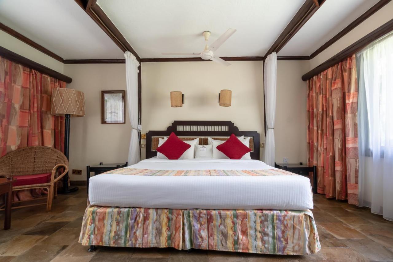 Sarova Shaba Game Lodge Archers Post Exteriör bild
